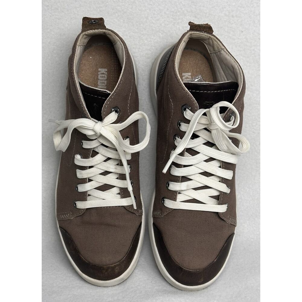 Women’s Kodiak Georgian Mid-Cut Sneaker Fossil 8.5 EUC